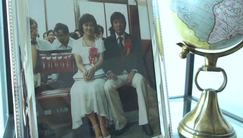 Dan Lok's parents - Photo of his mother and father