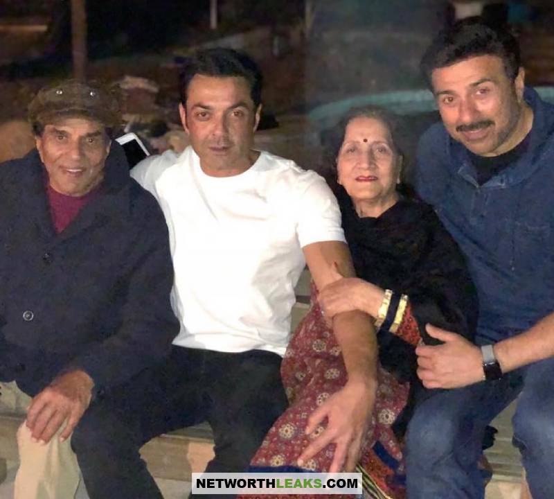 Sunny Deol with his brother and parents