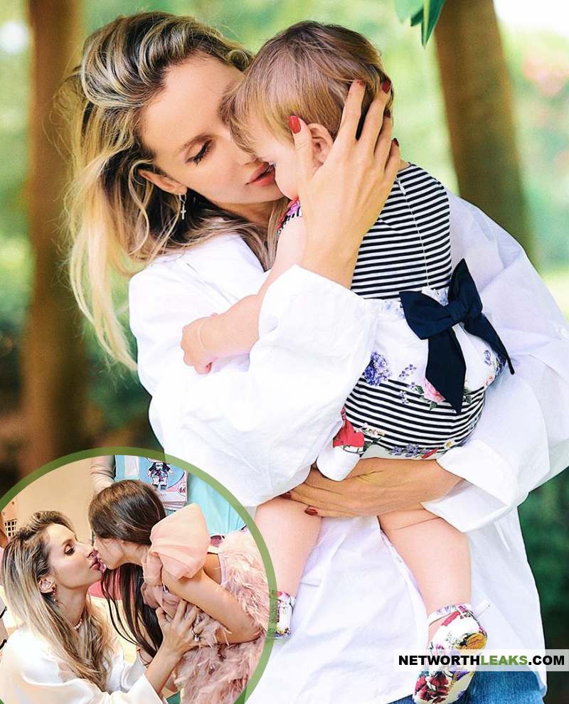 Svetlana Loboda with her two daughters