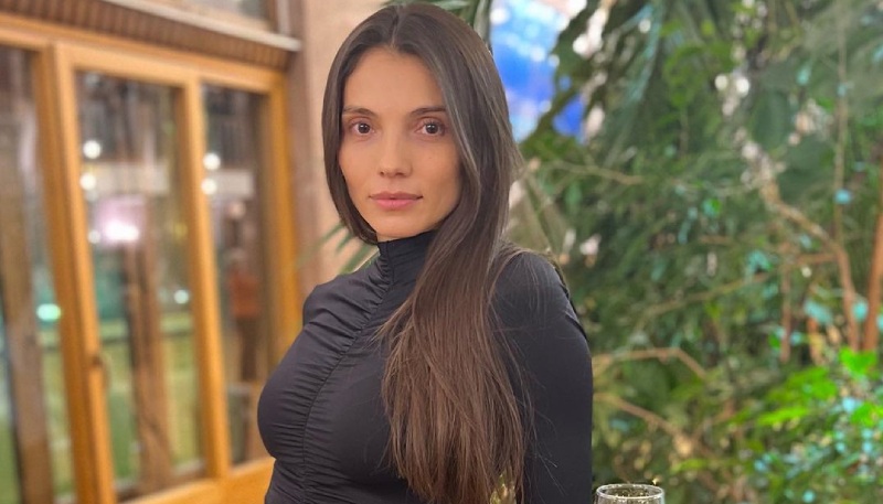 Juli Kruchkova Net Worth