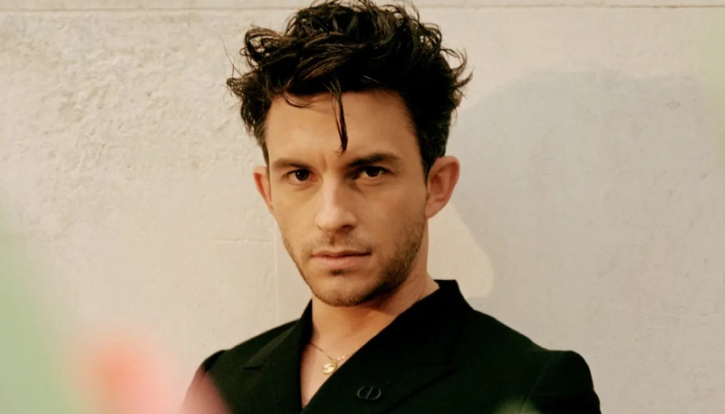 Jonathan Bailey Net Worth